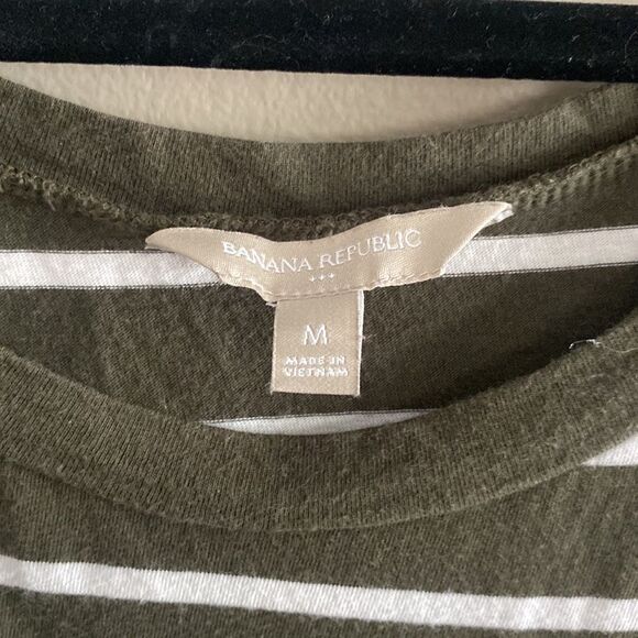 Banana republic tshirt dress - Picture 2 of 2